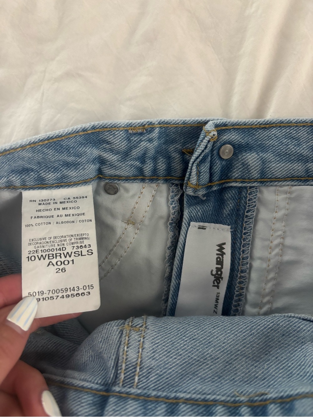 Woman’s wrangler shorts - Picture 3 of 4